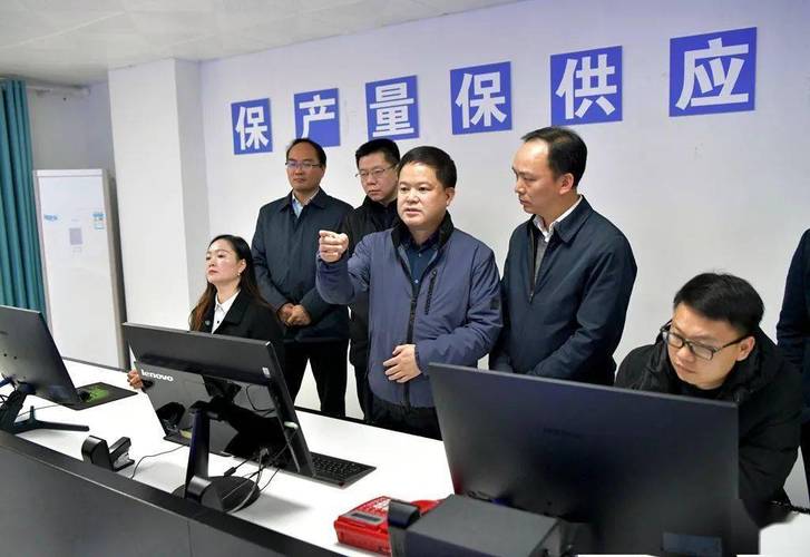 刘文新在普安县调研宣讲时强调 深入学习宣传贯彻党的十九届六中全会