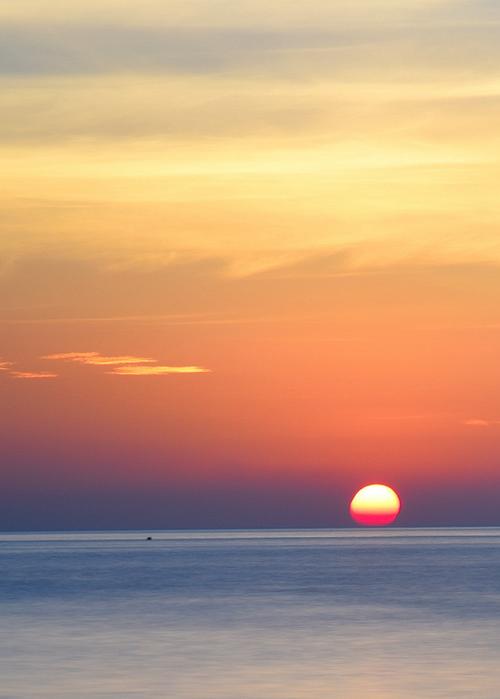 【图】夏日海边之海上日出-蜂鸟摄影论坛