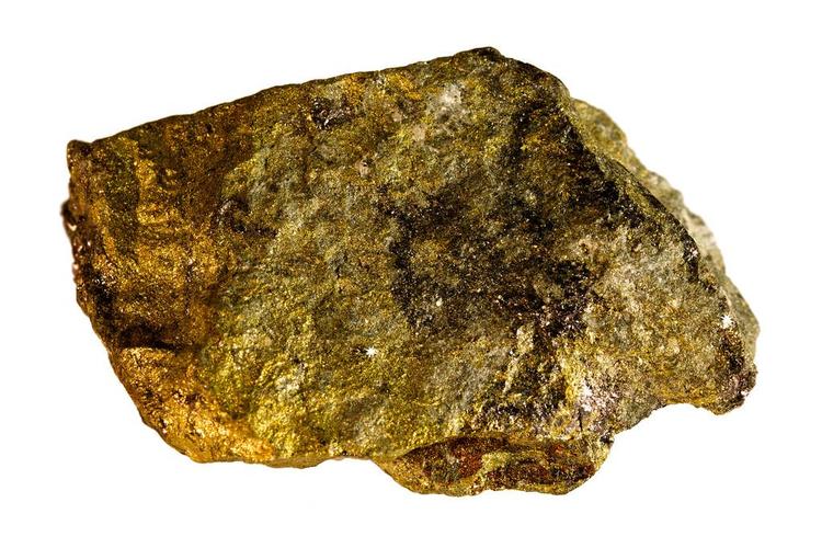 矿物黄铜矿,一种矿物,被隔绝在白色背景上的黄铜矿地质样品
