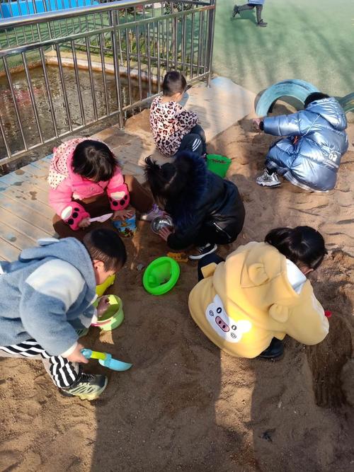 梅家埠街道第一中心幼儿园 朝阳路分园 ——沙池活动