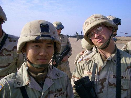 伊拉克战场华裔美军和平真好活着真好