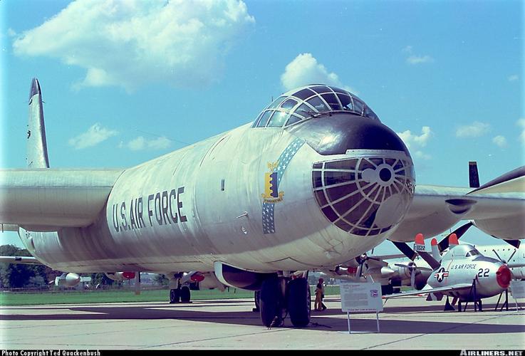 美国b-36轰炸机