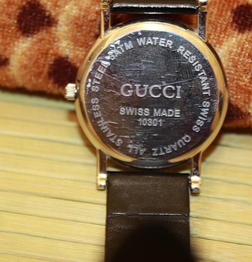 gucci手表谁知道这款大概多少钱.然后是真的吗?