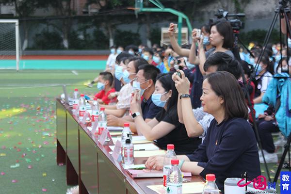 重庆第四十八中学校举行庆祝中国共青团成立100周年文艺晚会