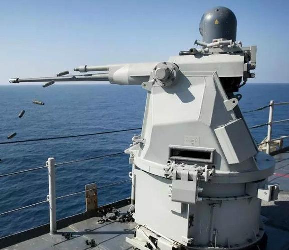 mk38型舰炮采用手柄控制实战就像打游戏成为小艇的克星