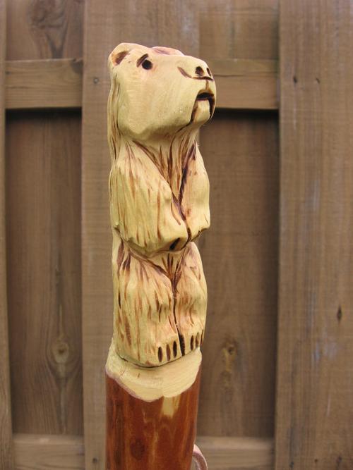 木头雕刻的手杖