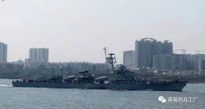 053h1型护卫舰543丹东舰退役,劳苦功高曾挑战濒海战斗舰_腾讯新闻