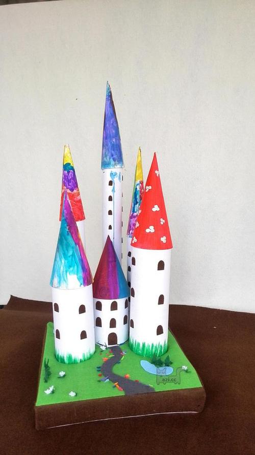 教你用卷纸筒做幼儿园梦幻城堡玩具