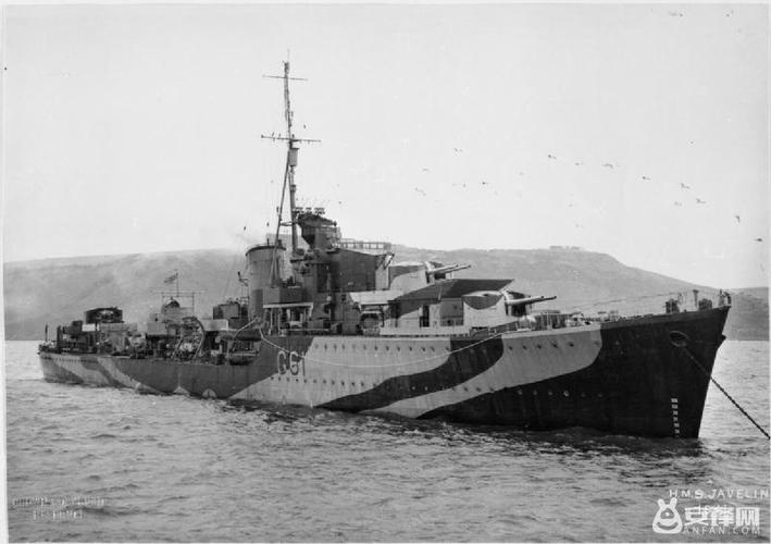 1940年11月底,标枪号同黑背豺号及其他三艘驱逐舰从从英国普利茅斯港