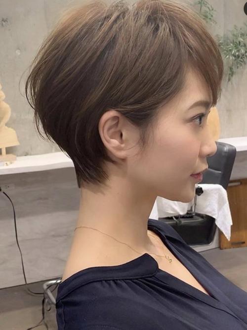 四十岁女性的短发造型-气质型斜刘海(2)