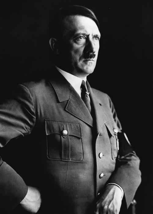 美国一男子因与希特勒同名曾四次被人打断鼻子