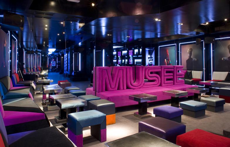 马德里"musee club"酒吧设计