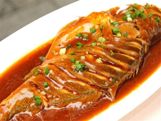 酱焖黄花鱼,采用下面的做法去腥味,对于味道的提升很有用