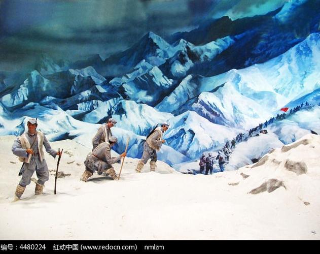 红军翻越雪山布景雕塑