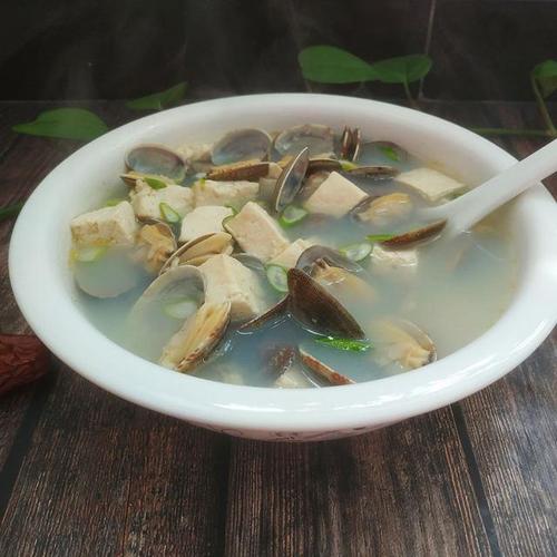 花蛤豆腐汤,做法简单,汤鲜味美