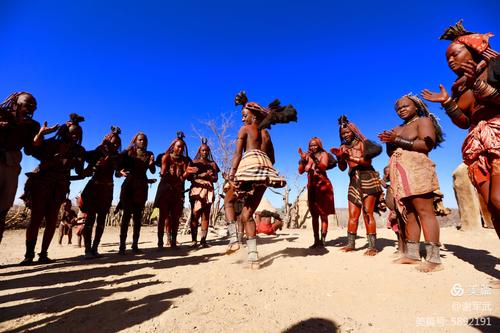 非洲纳米比亚原始部落,辛巴族红泥人的生活发展史《杏林福寿》陈业辉