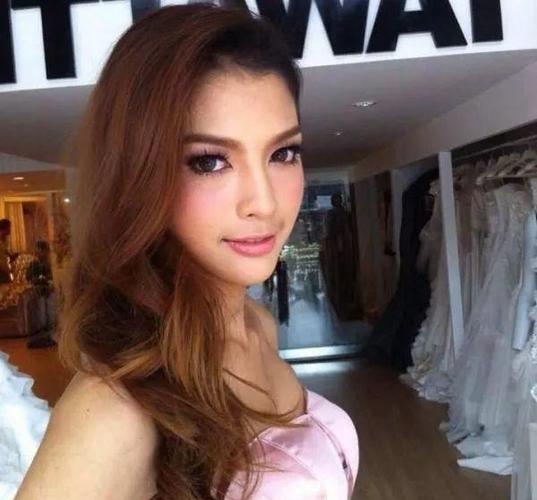 泰国最美人妖妮莎在嫁入中国富豪后如今生活成这样