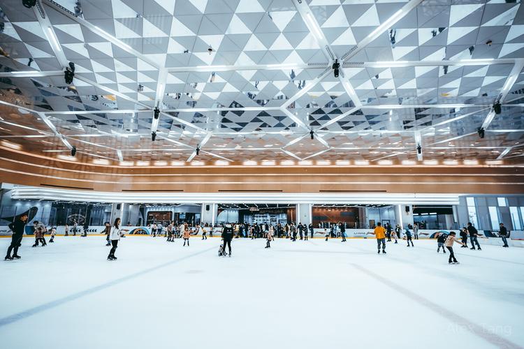 超大室内滑冰场