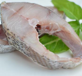 秋冬当季鱼种,尤其是入秋以后,红魽开始肥美,是生鱼片常见使用的鱼肉