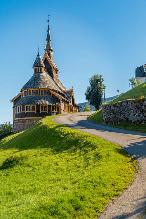 挪威维斯特兰拉尔达尔宏伟的博尔贡破碎教堂建于公元1200年左右在长