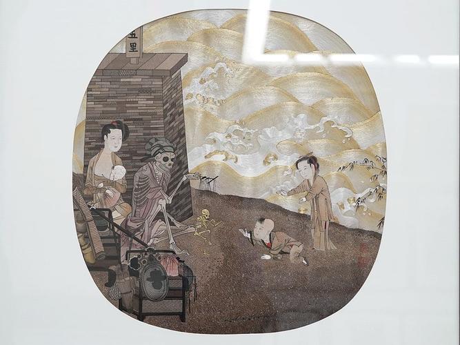 【12】姚惠芬刺绣作品-《骷髅幻戏图》,皇甫万里摄