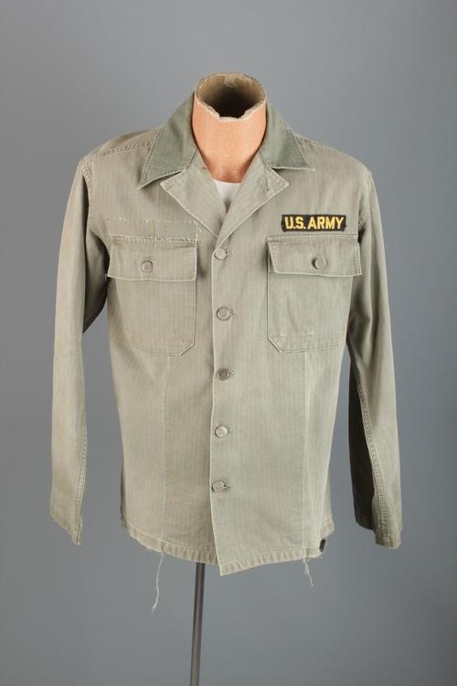 人字纹hbt作战服(herringbone twill utility uniform) 沿用自二战