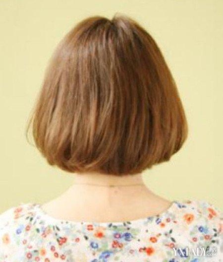 【图】女生中短发直发发型背面 清爽时尚显活力
