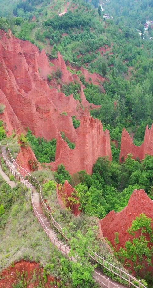 带你去旅行#河南卢氏红石谷,形成于一亿七千万年前,太美了!
