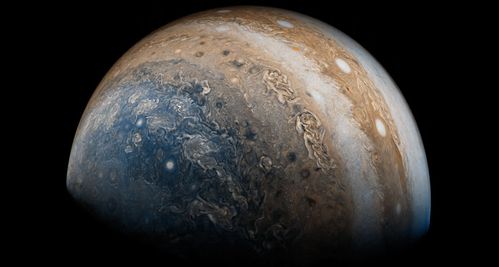 氨气在木星上引发意想不到的奇异闪电