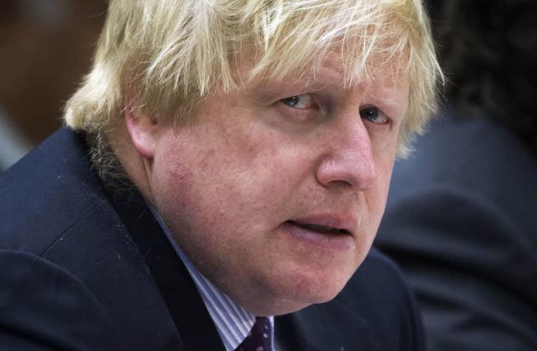 boris johnson acting like a mini me of the united states by