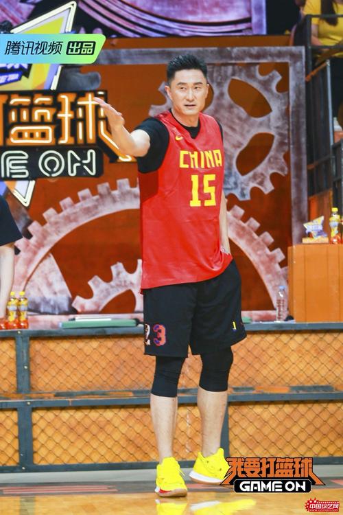 《我要打篮球》半决赛拼爆手感李易峰邓伦穿球衣实力应援!