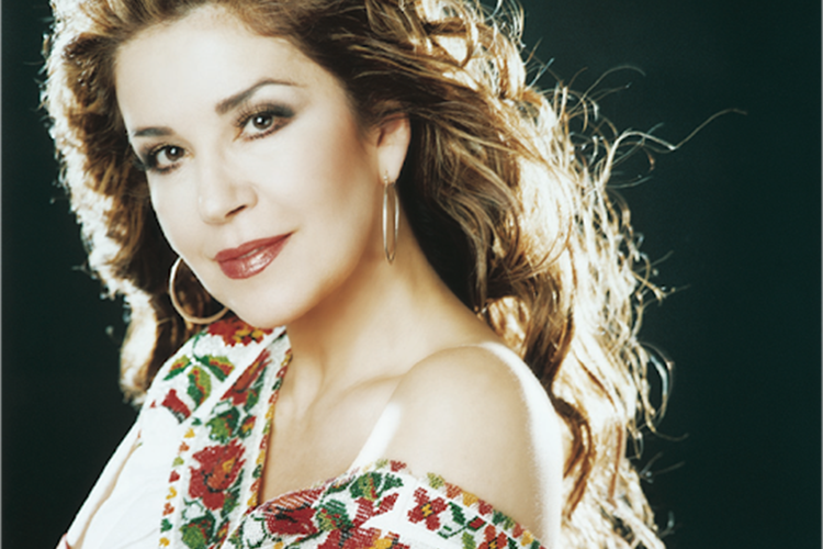 墨西哥著名女歌手演唱名曲granada