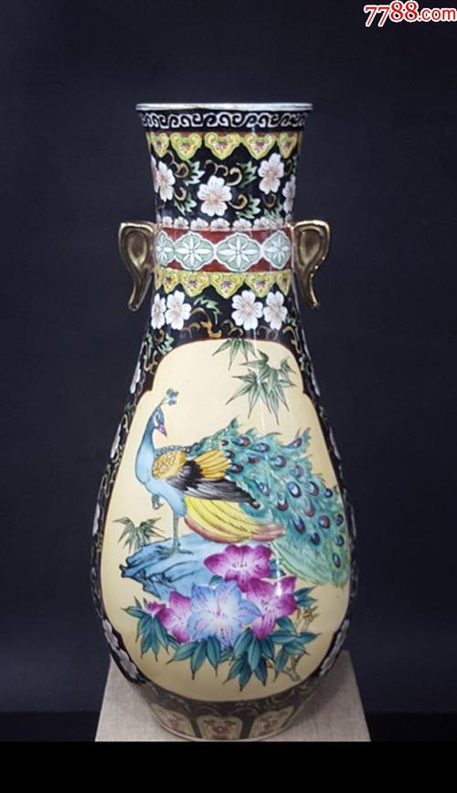 国营彩瓷厂潮彩精品手绘枇杷瓶