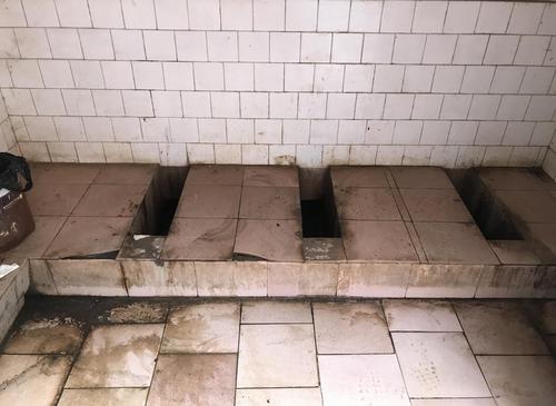嵩明县科工信局改制企业厕所改造项目顺利验收