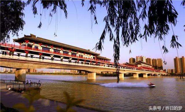咸阳人民午后散步好去处踏上宫殿般的秦桥赏渭河美景