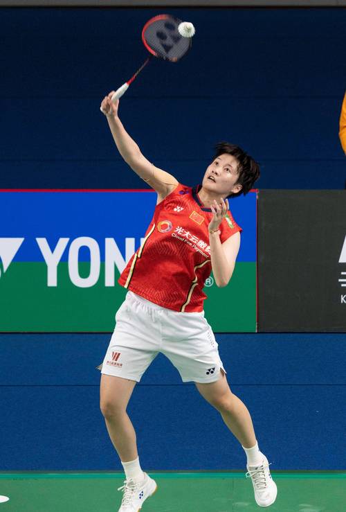 陈雨菲是中国羽毛球运动员,世界冠军,没有男朋友,当然也就没有结婚.