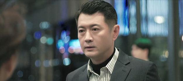 《熟年》王同辉:三考北影研究生,娶圈外妻生一子,50岁帅气依旧|演员