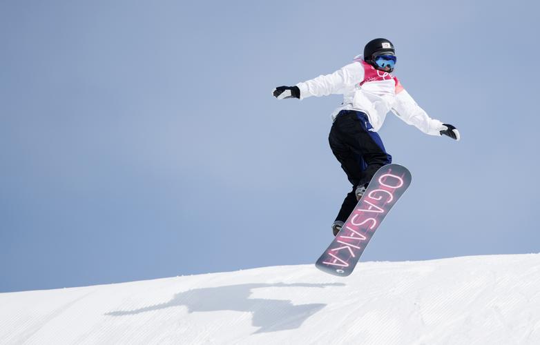 (冬奥会)(7)单板滑雪——女子大跳台资格赛赛况