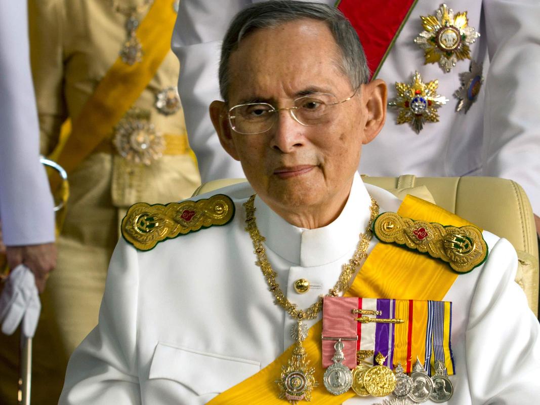 那些你应该知道的关于泰国普密蓬国王的事