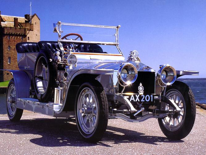 顶级的奢华气质——北京汽车博物馆的经典车(40):劳斯莱斯银魅