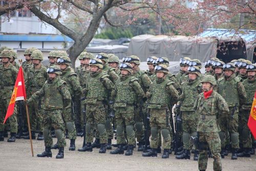 2015年4月19日,日本陆上自卫队第6师团在神町驻屯地举行阅兵式活动
