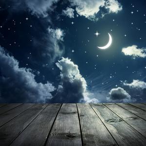 夜空与星星和月亮照片