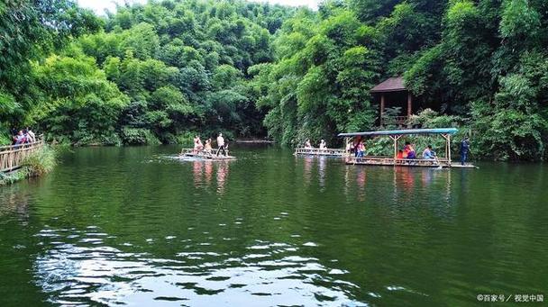 邛崃竹溪湖生态旅游景区:天然美景与亲近自然的胜地
