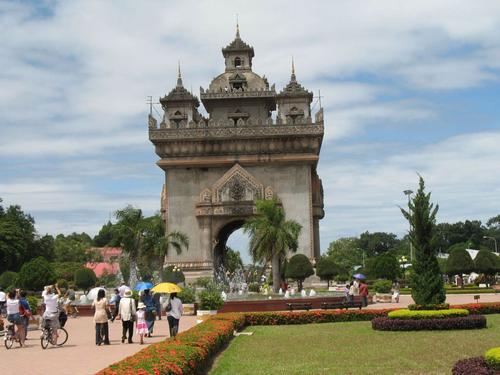 景点 景点 景点/地标 景点 历史古迹 凯旋门(老挝)patuxay 凯旋门是用