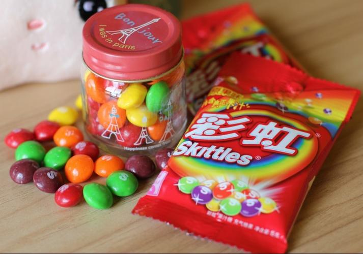 彩虹糖 15g装袋装 喜庆 喜糖 原果味 红色精美包装 整箱批发