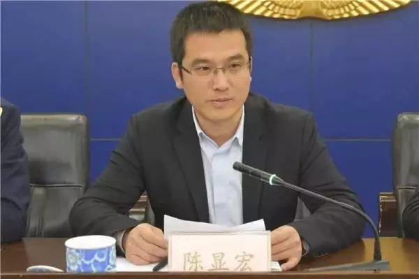 镇长的陈显宏,已任龙港市委常委,市委基层治理委主任