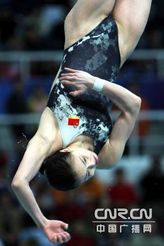 跳水世界杯:吴敏霞力压郭晶晶夺三米板冠军