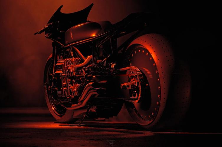 一款霸气拉风的摩托车让你看了就血脉喷张的设计