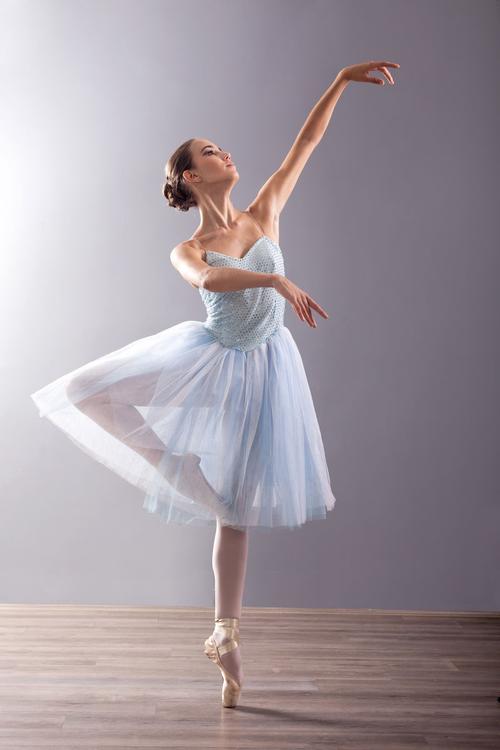美丽的女芭蕾舞演员
