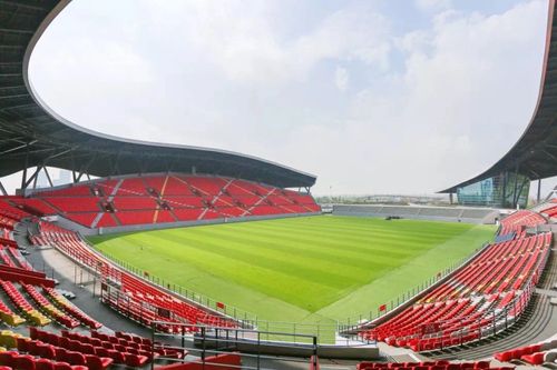 广东首个专业足球场喜迎"雅居乐杯"2020年肇庆市足球联赛